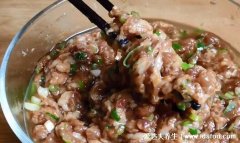 豬肉餃子餡怎么調(diào)好吃，6個步驟做出基礎(chǔ)餡(蔬菜現(xiàn)吃現(xiàn)包)